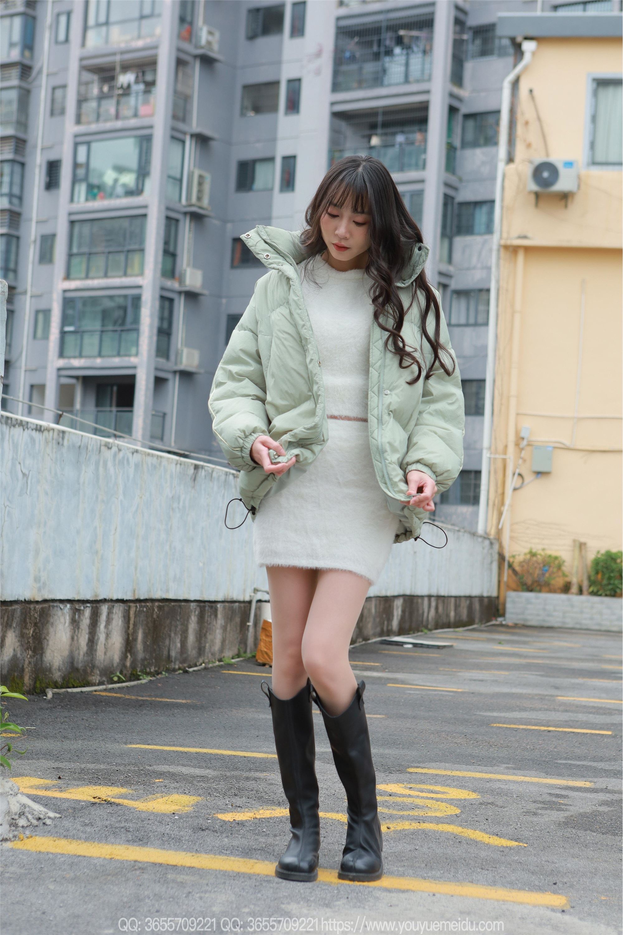 IESS异思趣向  2025.04.02 丝享家 2017 团团《长靴包臀裙（上）》